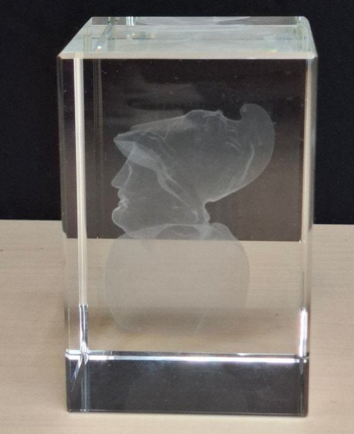ZELDZAAM AJAX Amsterdam 3D logo in zuiver kristal (zie besch, Verzamelen, Verzenden, Zo goed als nieuw, Ajax, Overige typen