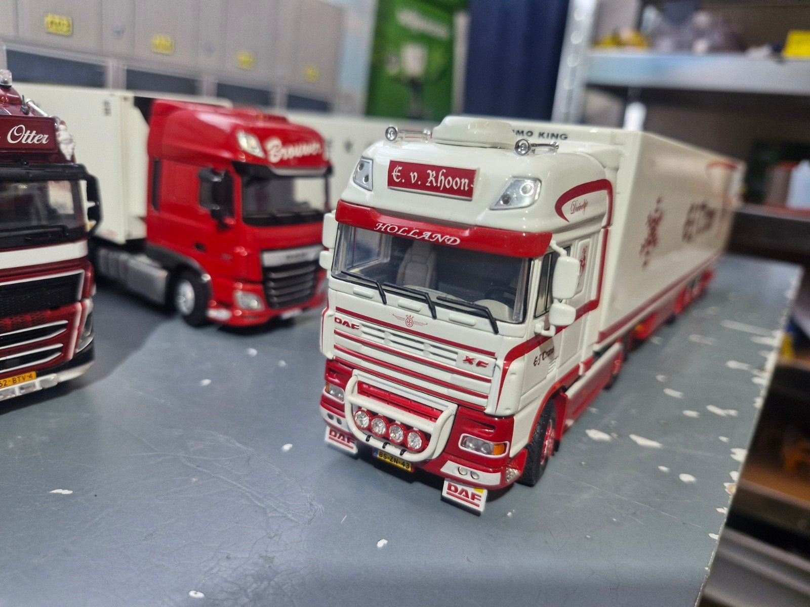 Daf XF met koeltrailer tekno E.J TRANS