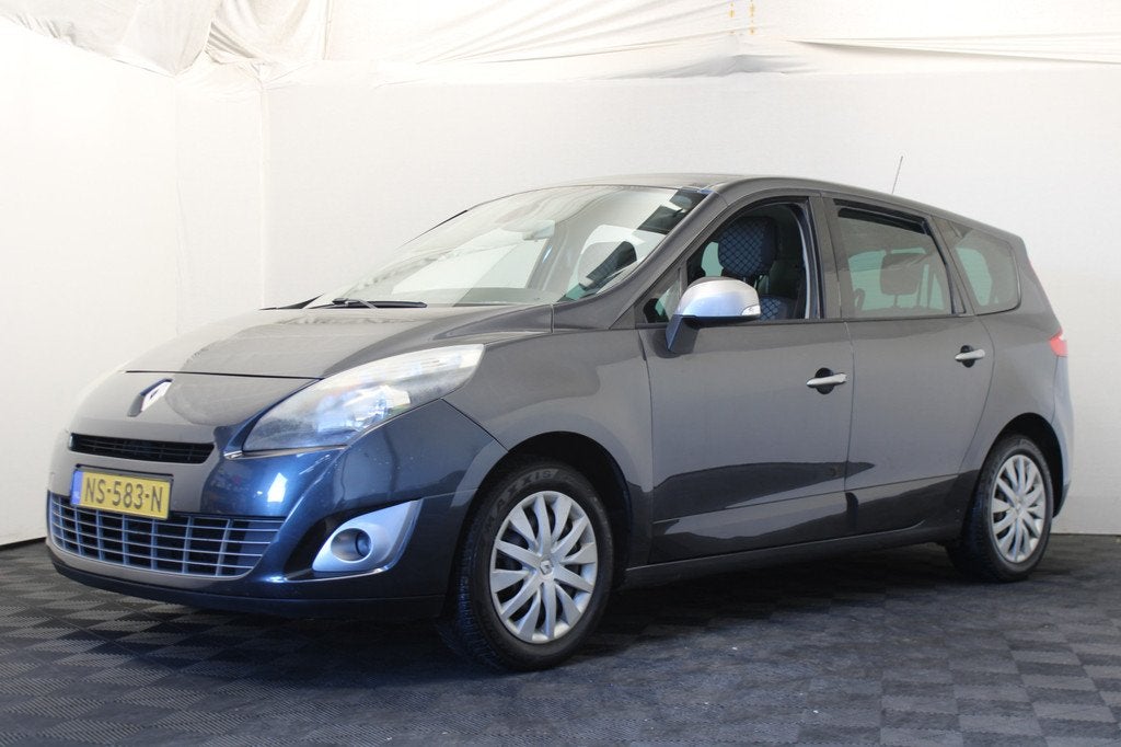 Renault Grand Scénic 1.6 Authentique 7p. |Stoelverwarming|, Auto's, Renault, Euro 5, Stof, Gebruikt, Zwart