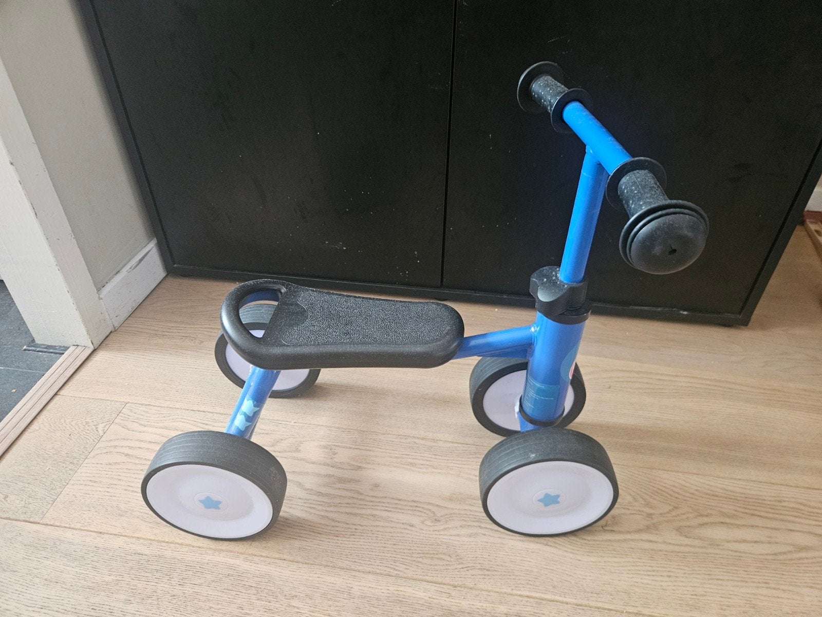Play tive loopfiets blauw, Ophalen, Zo goed als nieuw, Loopfiets