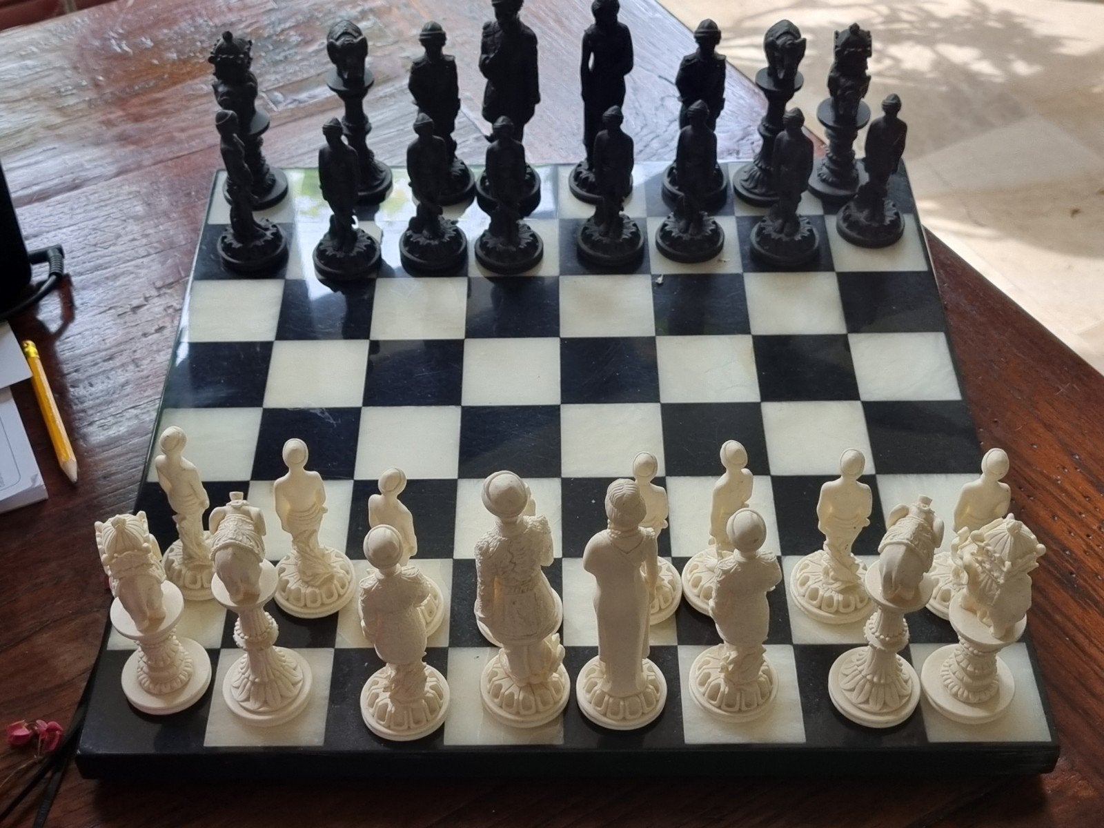 Uniek Schaken Set: Marmeren Bord met Gedetailleerde Stukken, Ophalen, Minder dan 500 stukjes, Zo goed als nieuw, Schaken