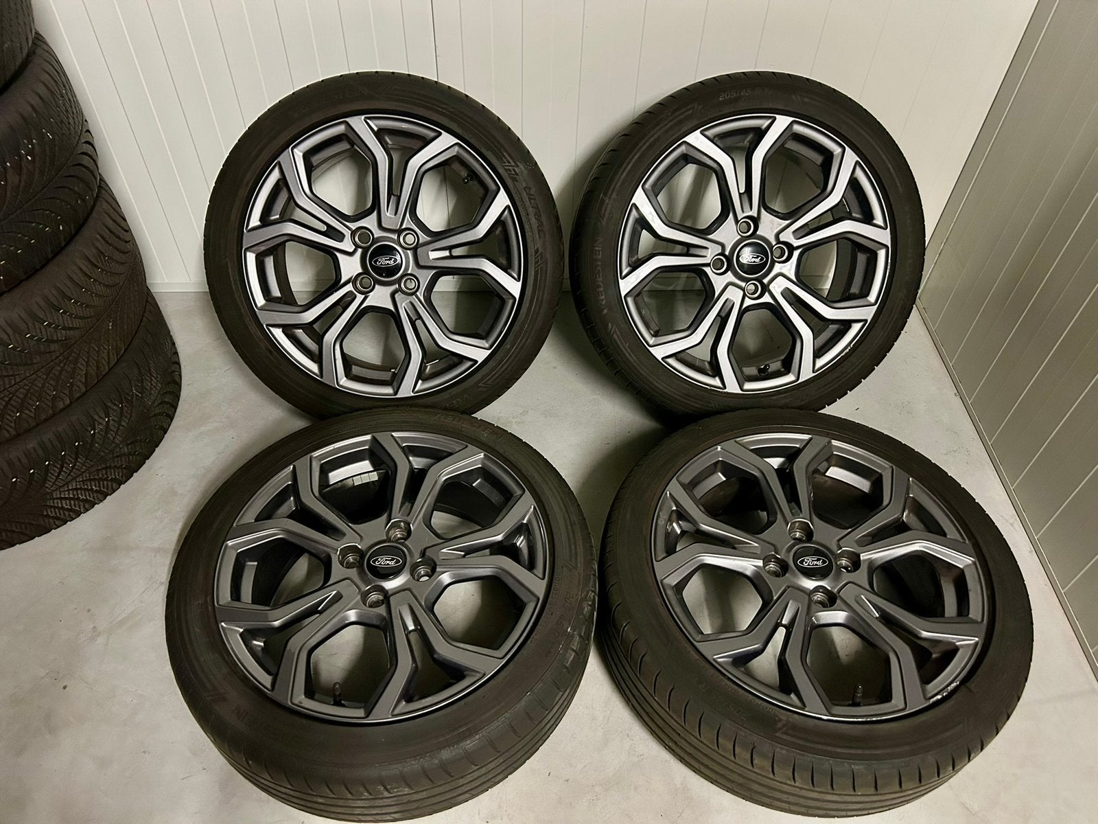 Originele Ford Fiesta MK8 ST-line 17 inch 4x108 zomer 2023, Auto-onderdelen, Ophalen, Gebruikt, Ford, Banden en Velgen