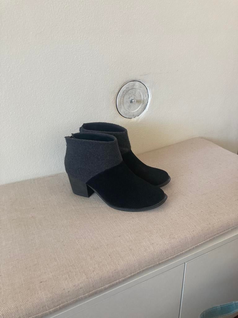 Laarsjes merk TOMS mt 38, Ophalen of Verzenden, Zo goed als nieuw
