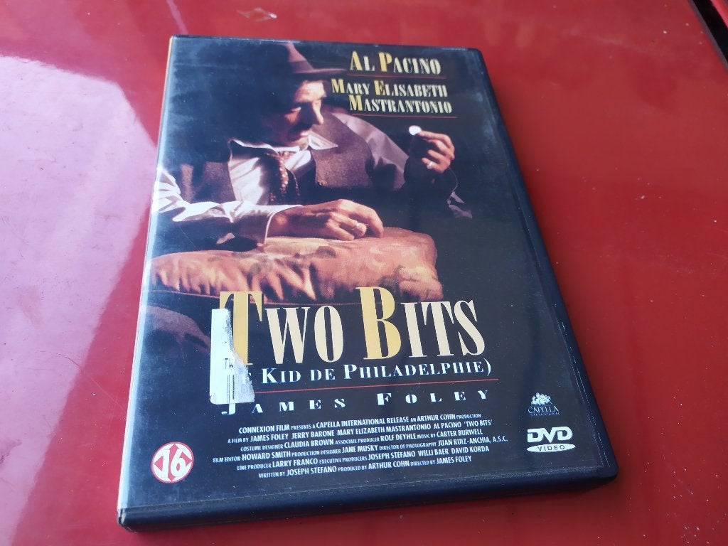 Two Bits, Vanaf 12 jaar, Ophalen of Verzenden, Gebruikt