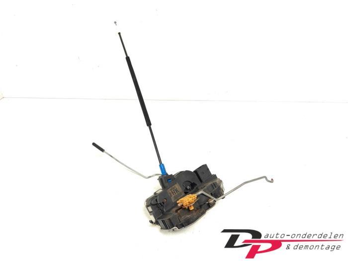 Deurslot Mechaniek 4Deurs links-voor van een Opel Astra, Gebruikt, -, -, Opel