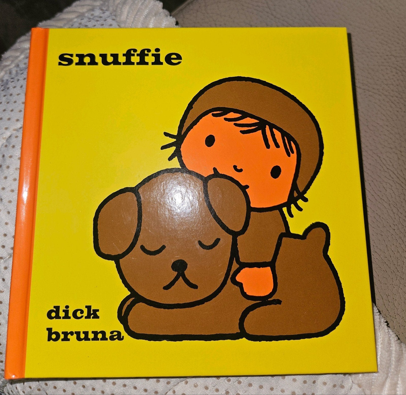 Snuffie - Dick Bruna (Kinderboek), Ophalen of Verzenden, Zo goed als nieuw, Dick Bruna, Fictie algemeen
