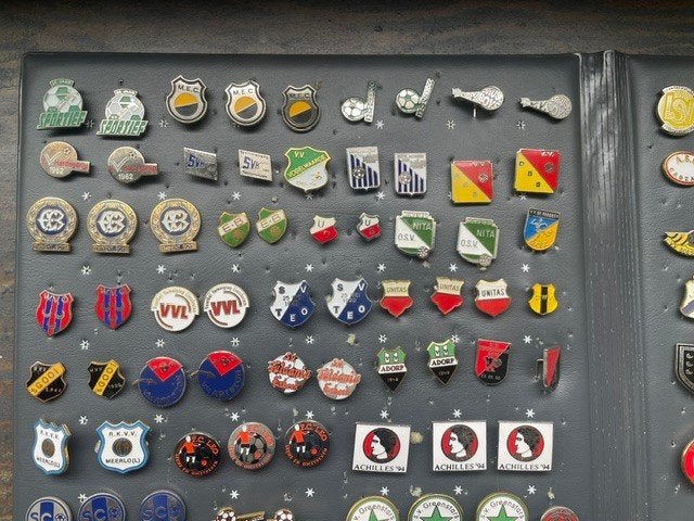 Voelbalclub speldjes amateurs Nederland., Ophalen of Verzenden, Nieuw, Overige onderwerpen, Speldje of Pin