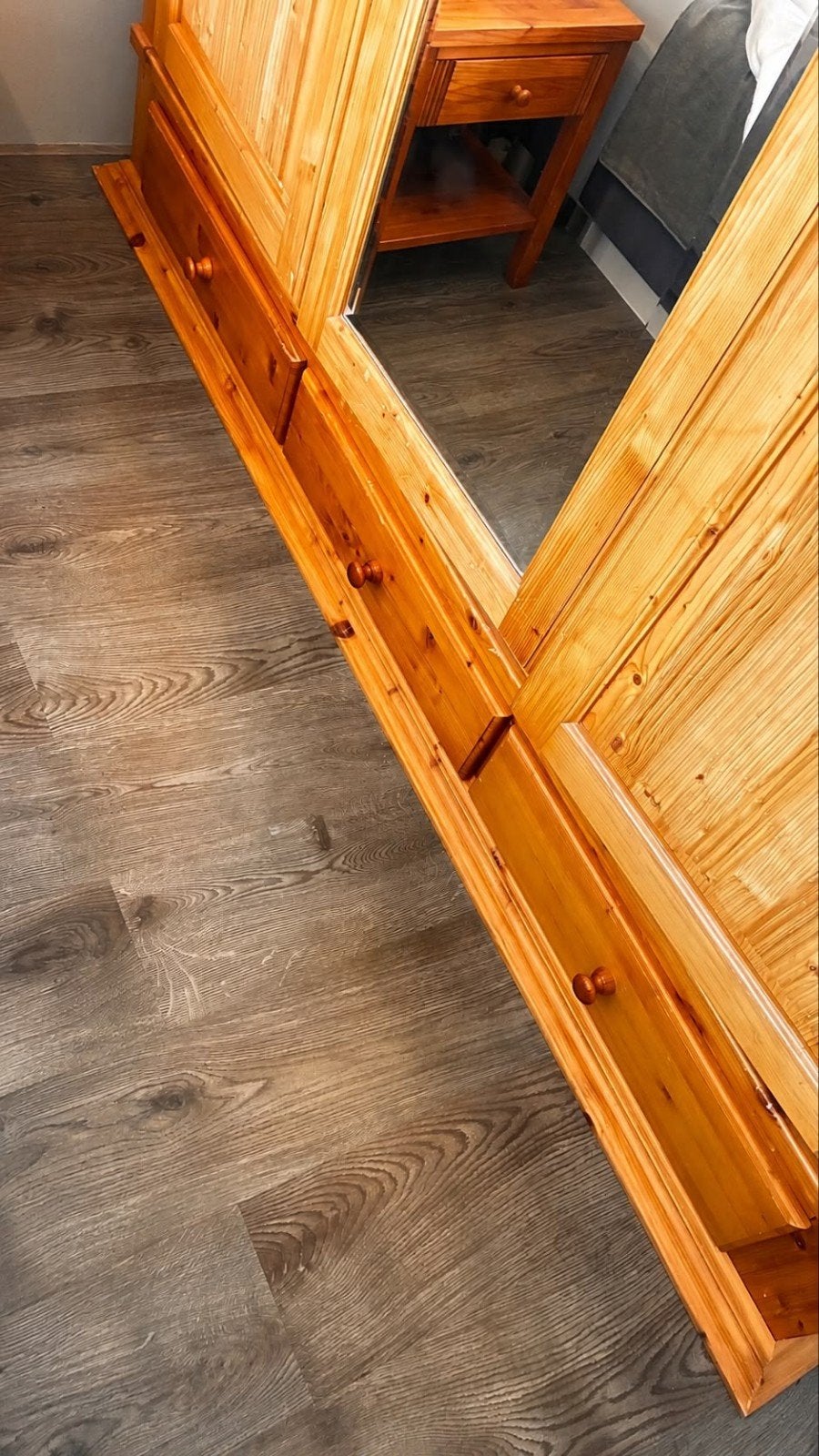 Grote houten kledingkast met spiegel., Ophalen, Gebruikt, 200 cm of meer, 150 tot 200 cm
