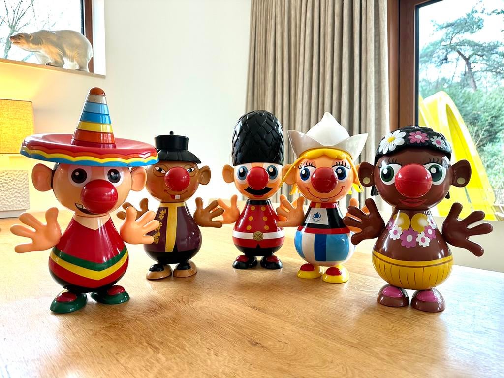 Efteling carnaval festival jokie en jet figuren rode neuzen, Ophalen of Verzenden, Zo goed als nieuw, Beeldje of Poppetje