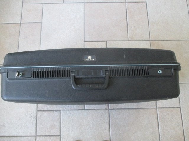 Te koop : Delsy koffer / kleur zwart., Gebruikt, Hard kunststof, Minder dan 50 cm, 55 cm of meer