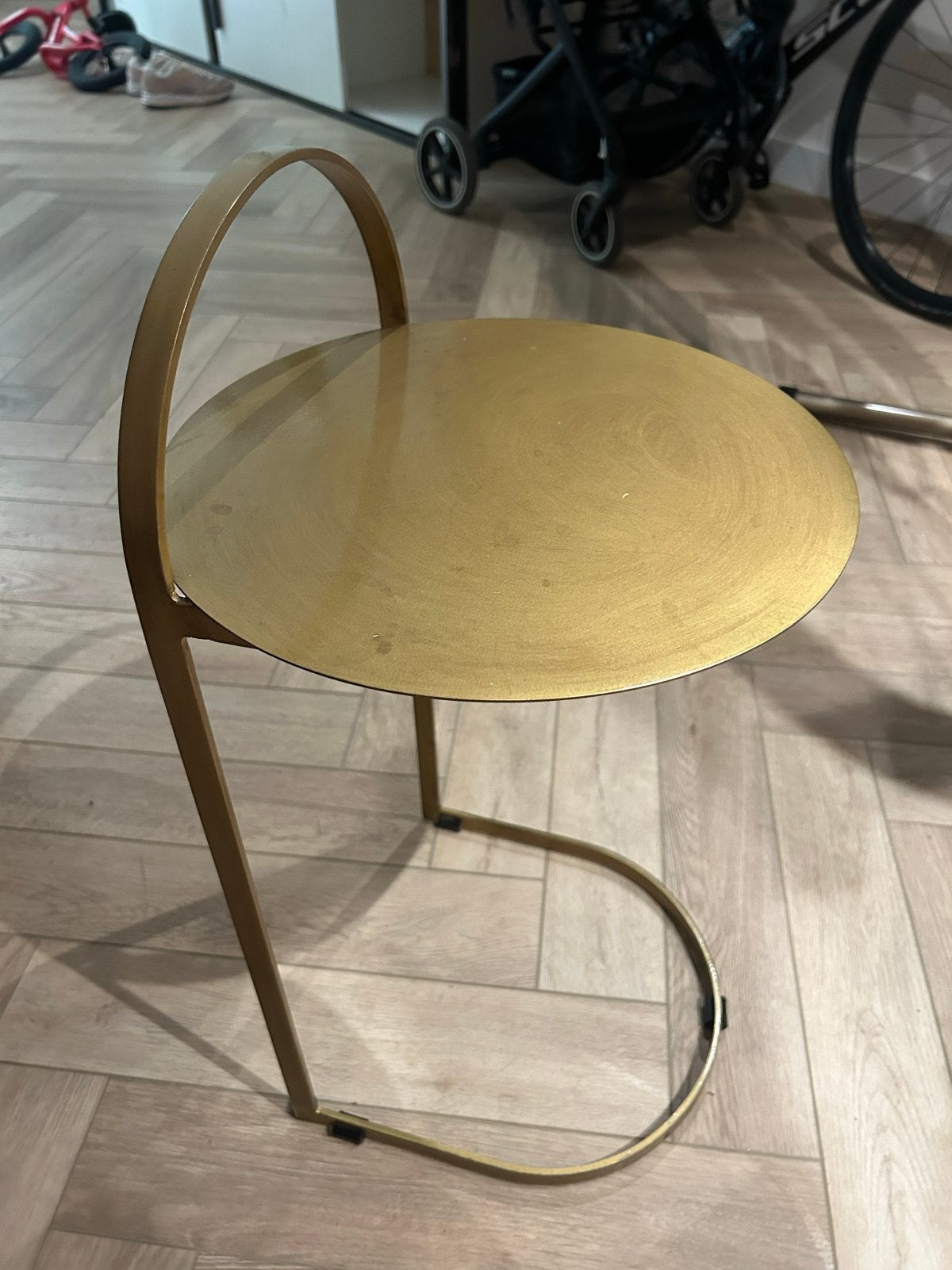 Gouden Bijzettafel - by-boo, Minder dan 45 cm, Minder dan 55 cm, Metaal of Aluminium, Rond