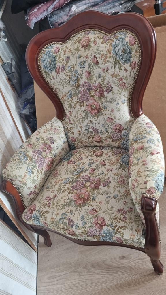 Stevige stoel met bloemmotiefstof, Ophalen of Verzenden