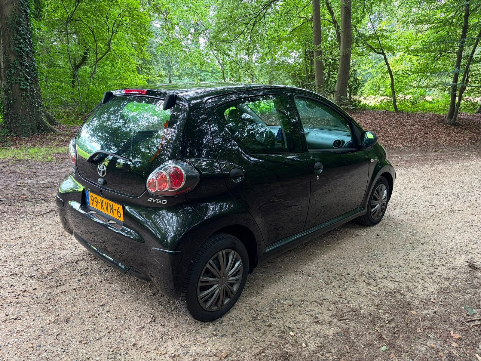 Toyota Aygo 1.0 Vvt-i 5DRS carplay airco recent koppeling, Auto's, Toyota, Voorwielaandrijving, Euro 5, Stof, 4 stoelen