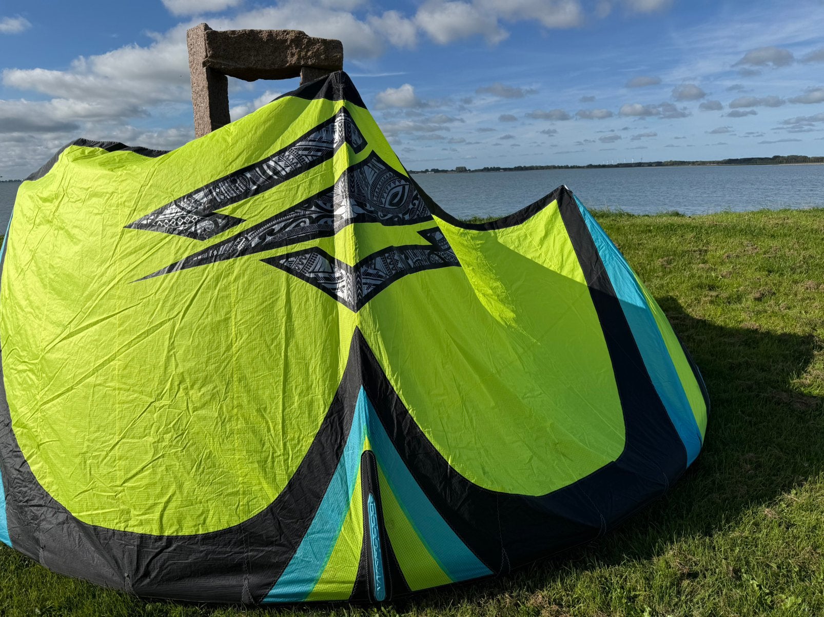 Naish Pivot S26, Watersport en Boten, Gebruikt, 10 m², Geen board, Ophalen of Verzenden