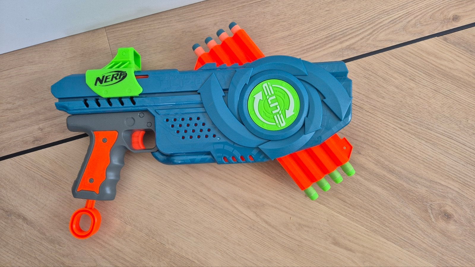 Nerf Elite 2.0 Flip 8 Blaster met pijltjes, Ophalen of Verzenden, Zo goed als nieuw, Jongen of Meisje