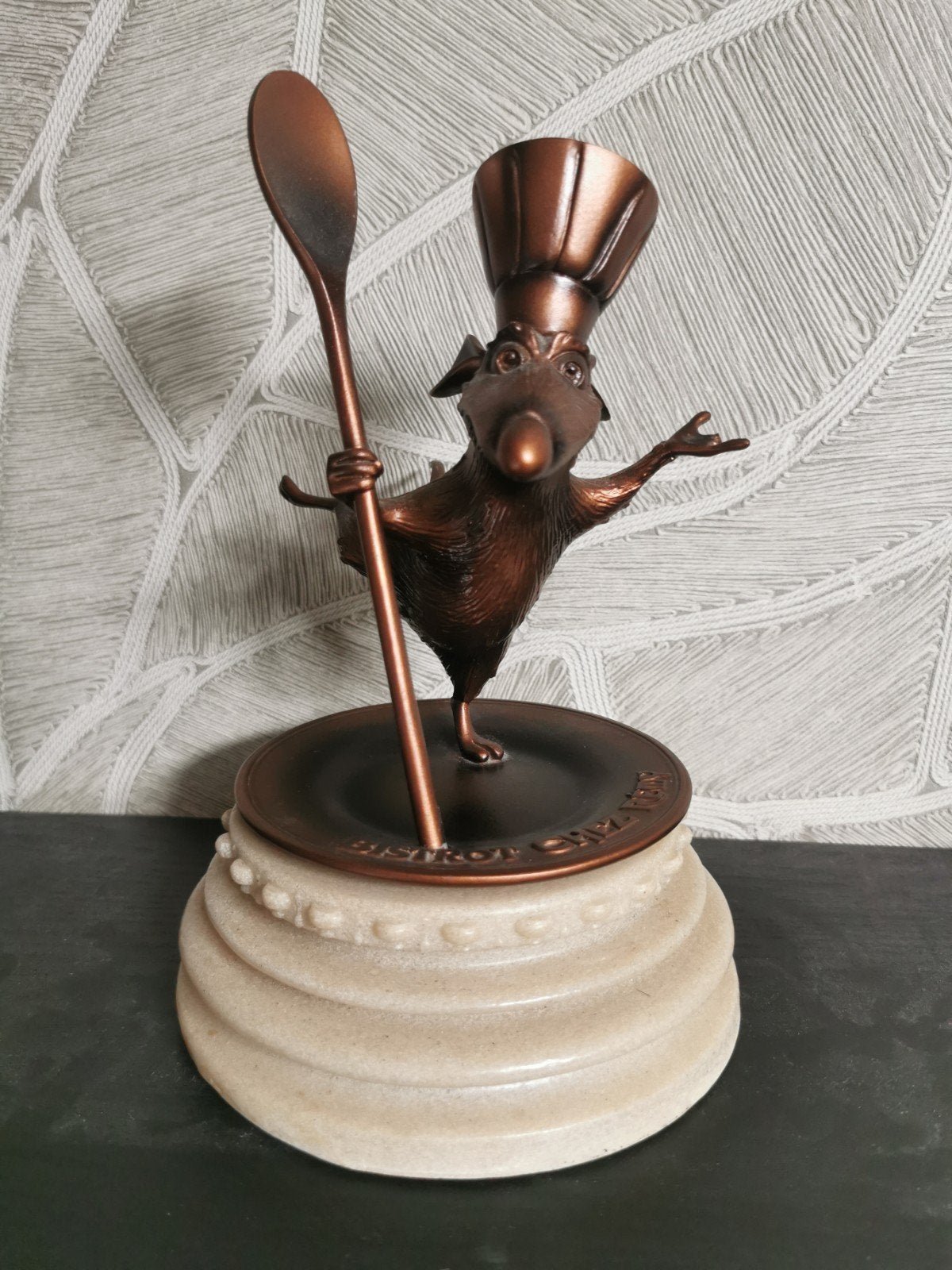 Disney Pixar Ratatouille beeldje - Disneyland Parijs, Verzamelen, Disney, Ophalen of Verzenden, Overige figuren, Zo goed als nieuw