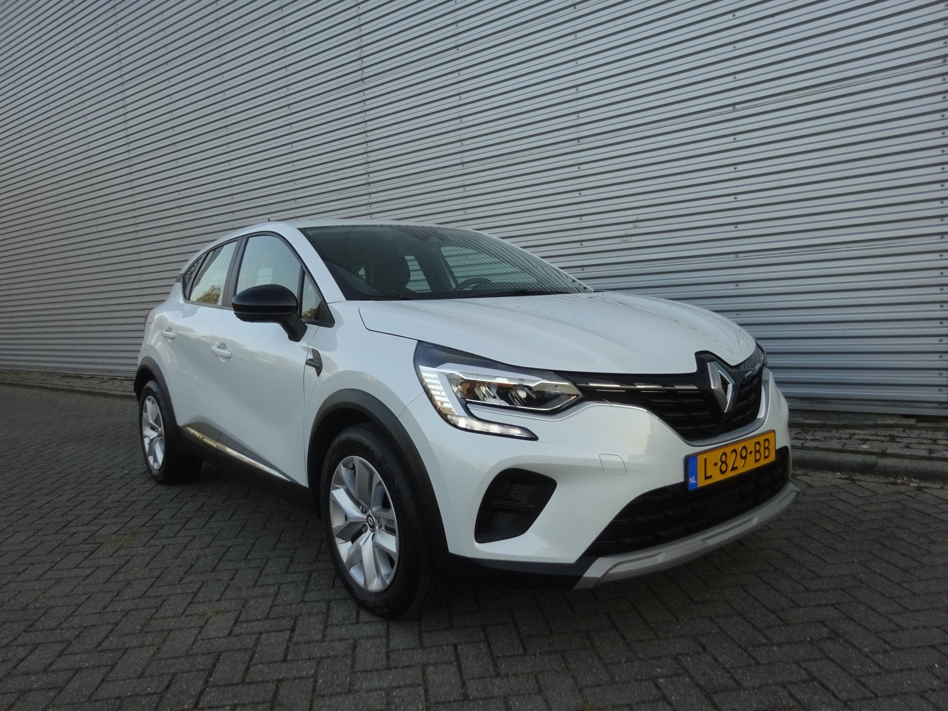 Renault Captur 1.0 TCe 90 Zen 1e Eigenaar - Airco / Navi / C, Auto's, Voorwielaandrijving, Stof, Gebruikt, Euro 6
