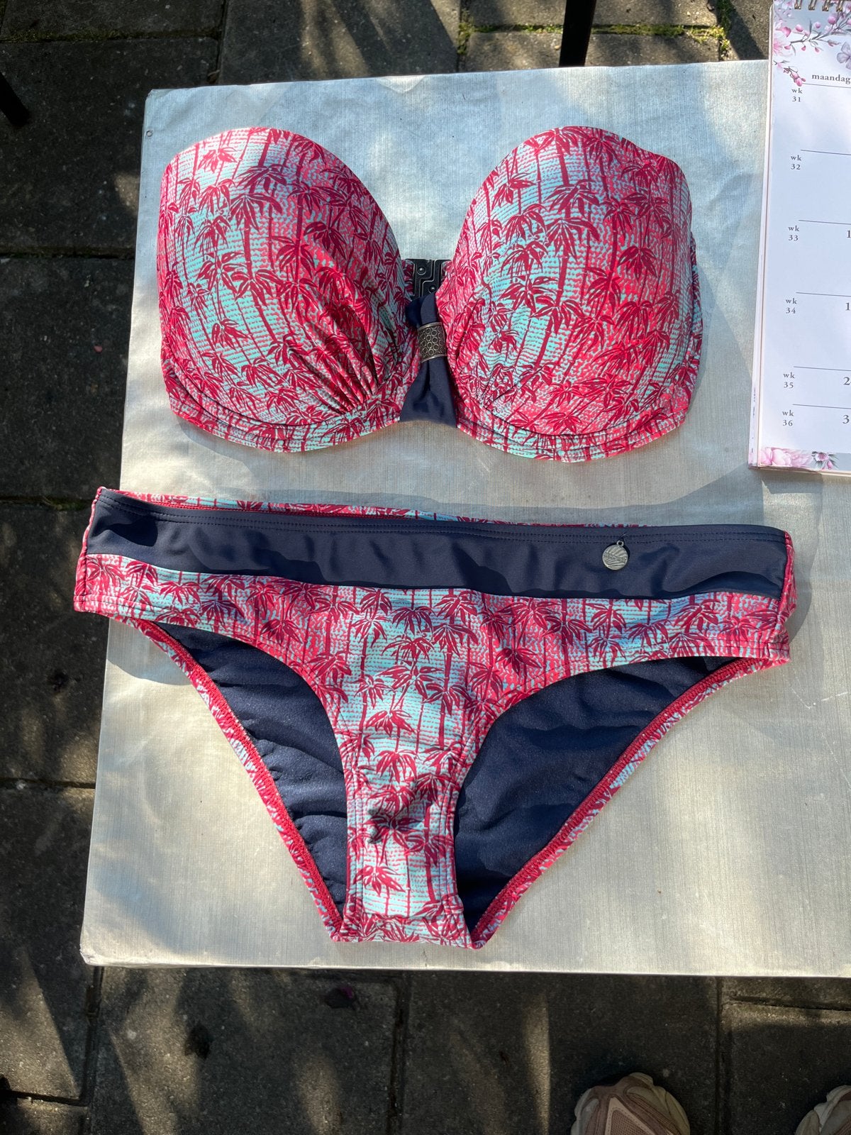 Beachlife bikini set 36F/38 - Zo goed als nieuw, Ophalen of Verzenden, Zo goed als nieuw, Meerkleurig, Bikini