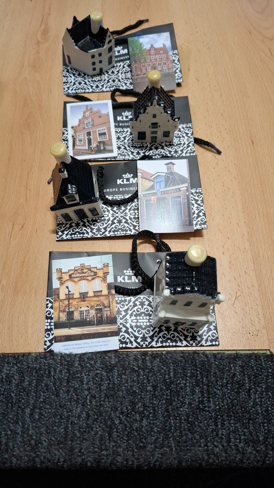 Nieuwe KLM huisjes 94, 99, 104, 105 met flyer en tasje, Ophalen of Verzenden, Nieuw