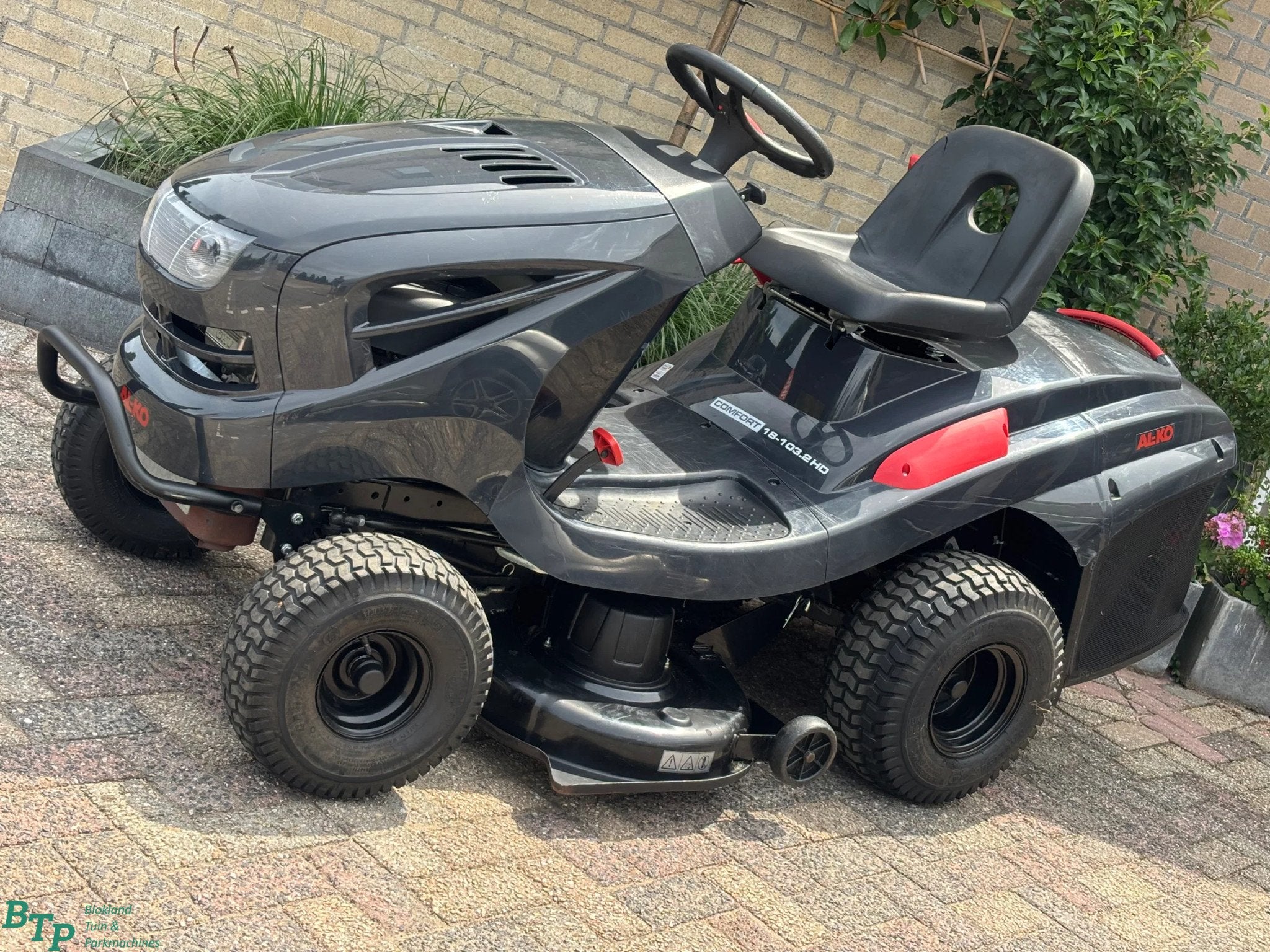 Alko Zitmaaier gebruikt met grasopvang Hydrostaat (bj 2022), Gebruikt, Alko Zitmaaier gebruikt met grasopvang, 90 tot 120 cm