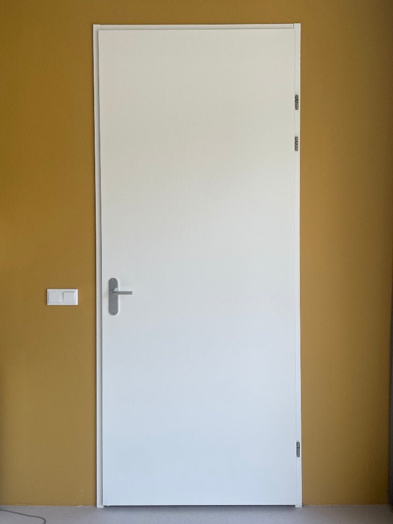 Svedex opdekdeur rechtsdraaiend 231x93 gelakt wit, Doe-het-zelf en Verbouw, Ophalen, 80 tot 100 cm, 215 cm of meer, Binnendeur