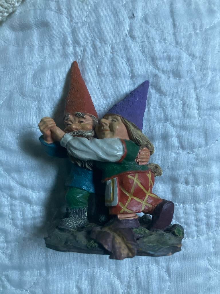 Classic Gnomes Fryda en Fred Dansende Beeldje 2001, Ophalen of Verzenden, Gebruikt, Fantasy
