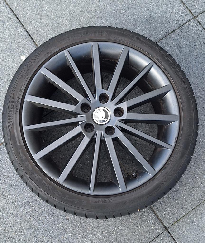 Originele mat zwarte Skoda turini velgen 18 inch, Ophalen of Verzenden