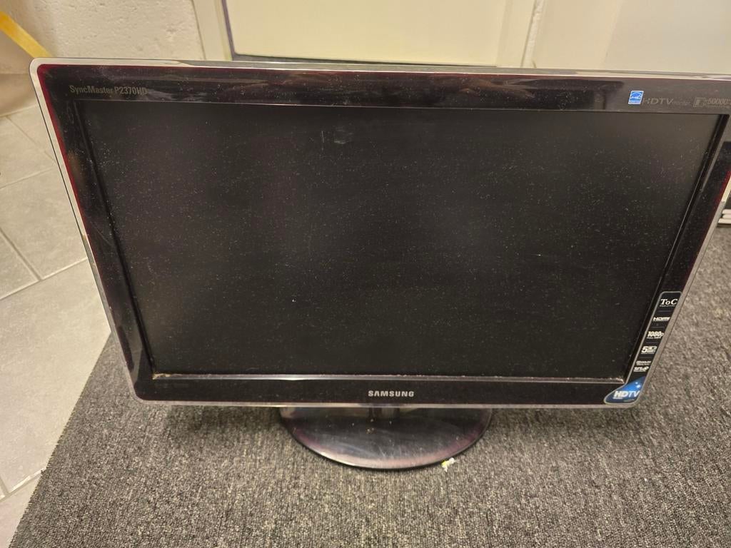 Samsung SyncMaster P2370HD monitor, Computers en Software, Monitoren, Kantelbaar, Full HD, LED, 60 Hz of minder