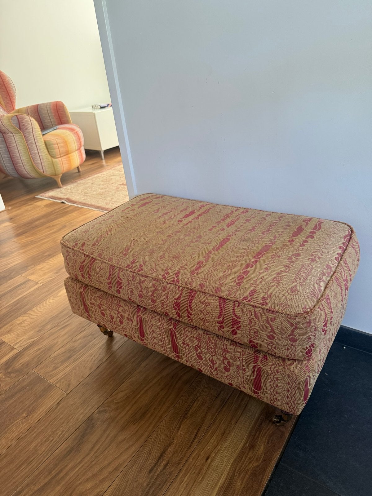 Vintage voetenbankje met wieltjes, Huis en Inrichting, Banken | Voetenbanken en Poefen, Ophalen, Gebruikt, 50 tot 75 cm, Stof