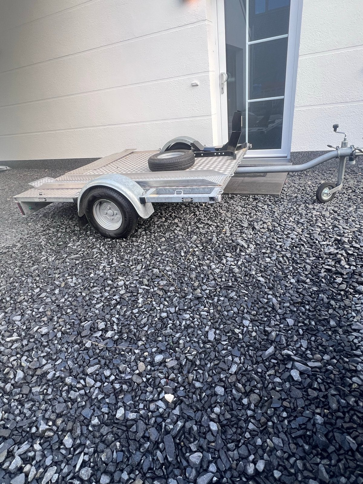 Motoraanhanger met oprijbaan en extra's, Auto diversen, Ophalen, Gebruikt