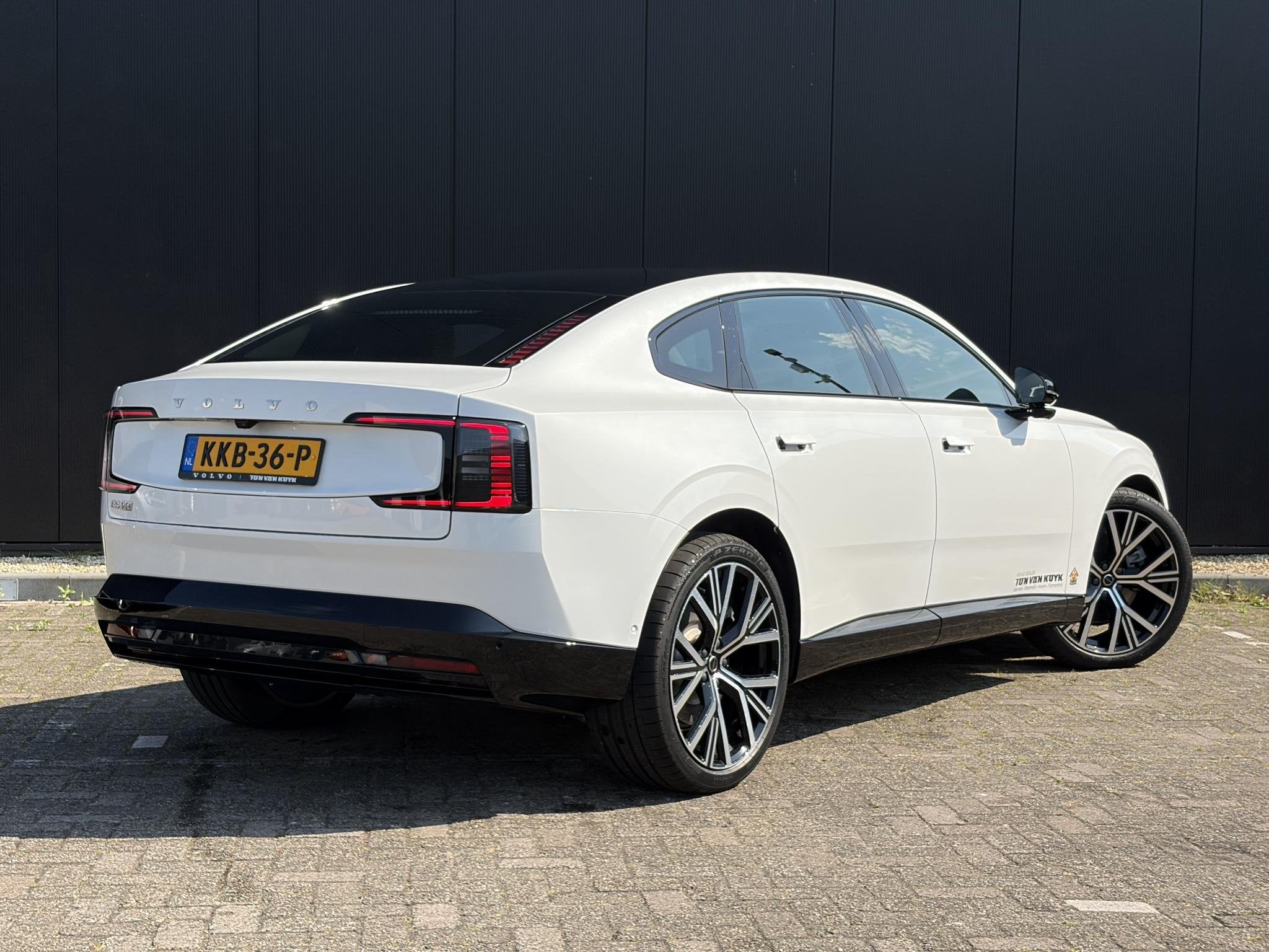 Volvo ES90 Single Motor Extended Range Ultra 92 kWh 360 came, Auto's, Automaat, Achterwielaandrijving, Gebruikt, 662 km