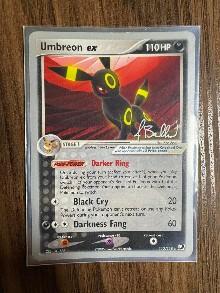 Umbreon ex 112/115 EX Unseen Forces 2005 Holo Gesigneerd, Ophalen of Verzenden, Zo goed als nieuw