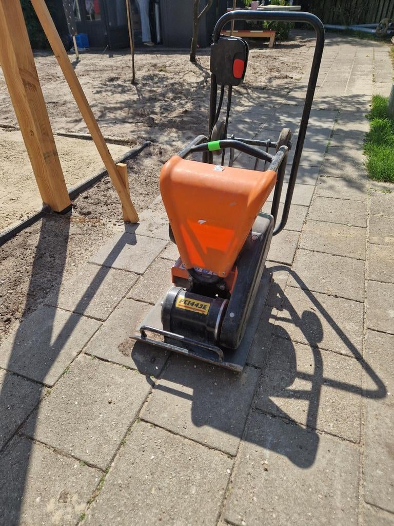 Trilplaat 14kn/80kg te huur, Tuin en Terras, Ophalen of Verzenden