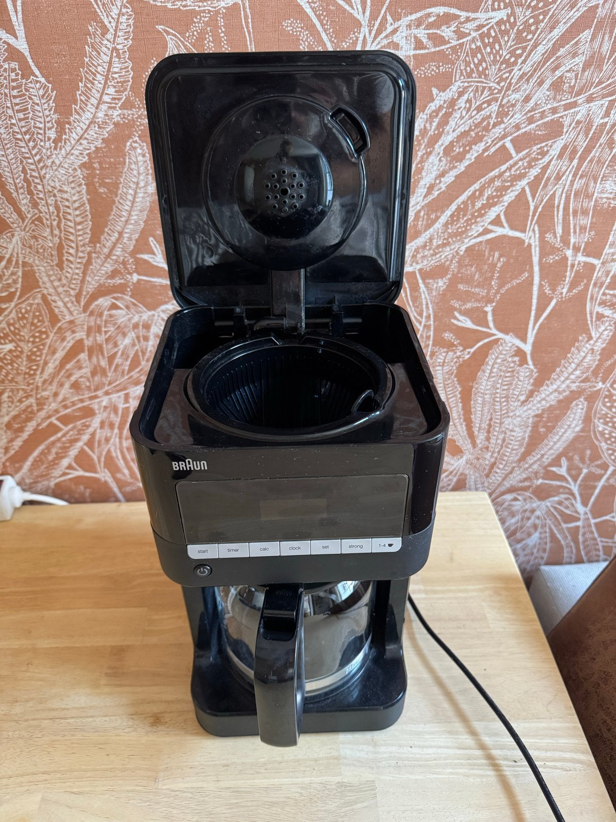 Braun koffiezetapparaat met timerfunctie, Gebruikt, 10 kopjes of meer, Koffiemachine, Gemalen koffie