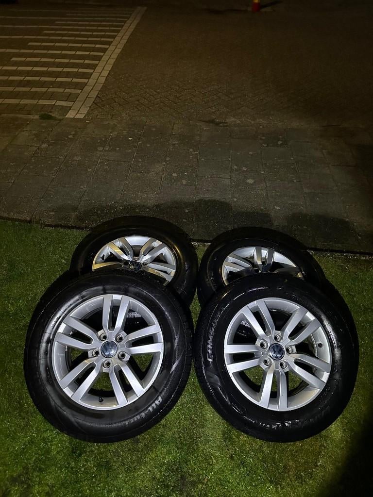 16" Originele Volkswagen Tiguan Velgen - 5x112, Auto-onderdelen, Banden en Velgen, Ophalen, 16 inch, Banden en Velgen, All Season