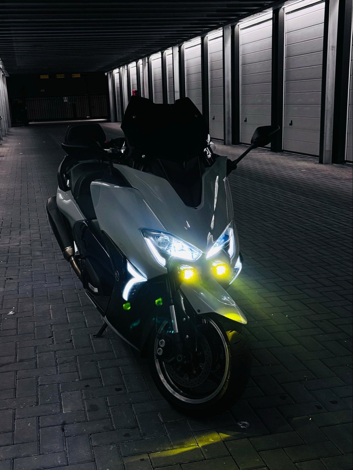 Yamaha TMAX DX 530 Nardo Grey 2019 - full Polini, Motoren, Traction Control, Gebruikt, Particulier, Minimaal motorrijbewijs A2