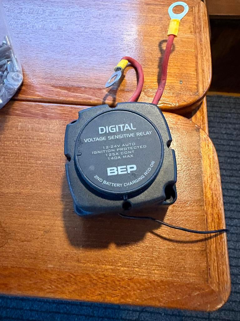 BEP Digitale Spanningsgevoelige Relais 12-24V, Ophalen, Gebruikt