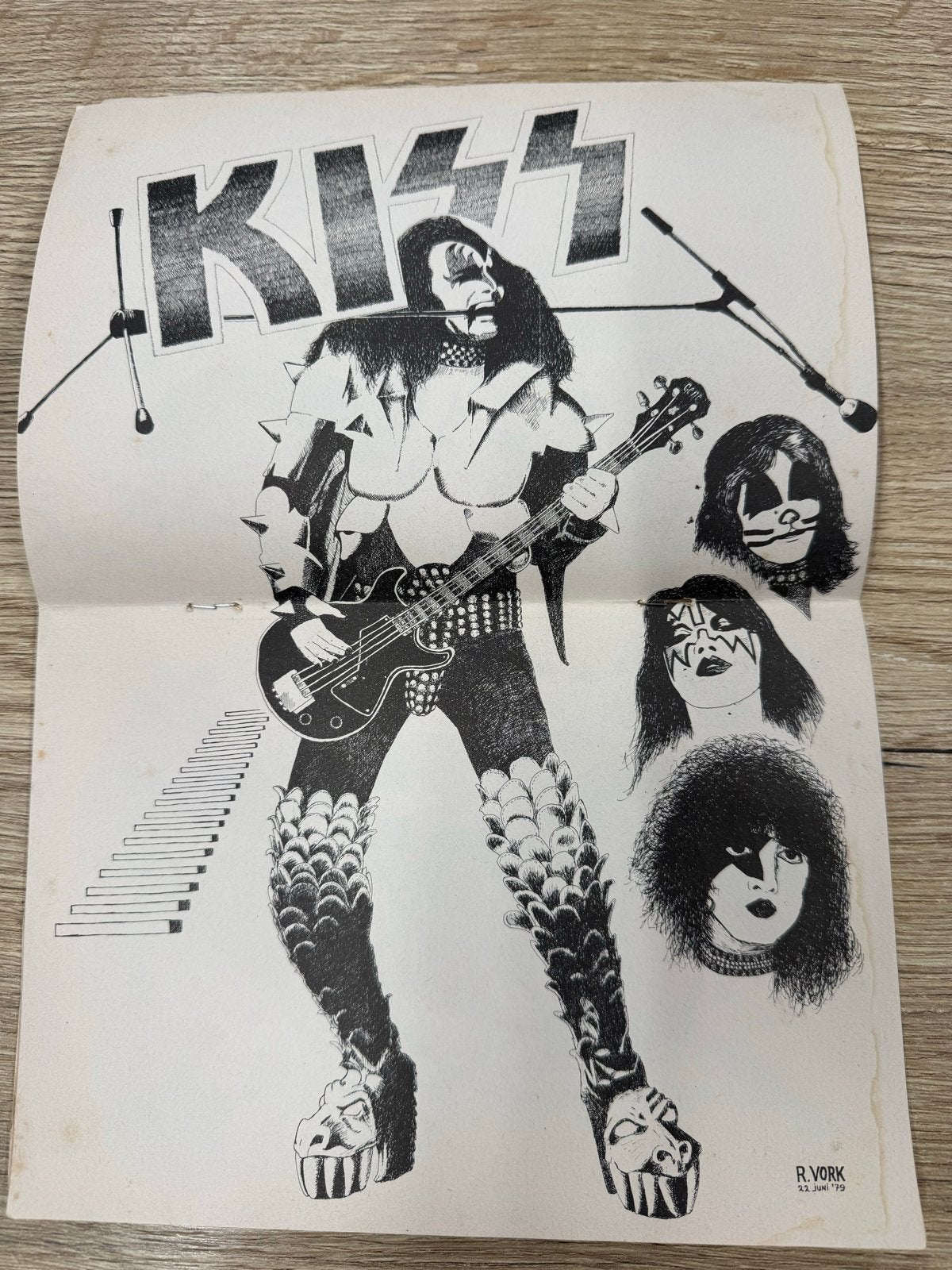 KISS Fanzine  kiss The Dutch KISS Army - Nummer 17 (1980), Ophalen of Verzenden, Gelezen, Muziek, Film of Tv