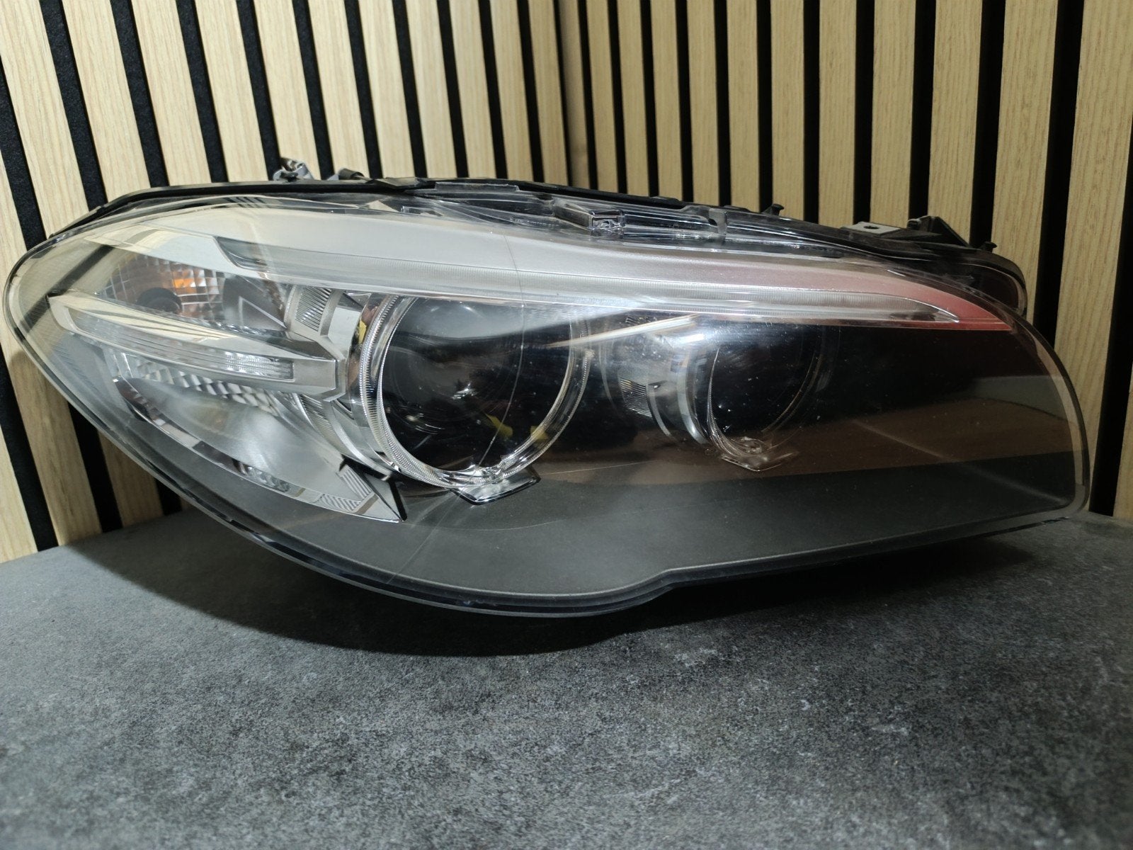 Bmw 5-serie F10 LCI xenon koplamp rechts 7317132, Ophalen of Verzenden