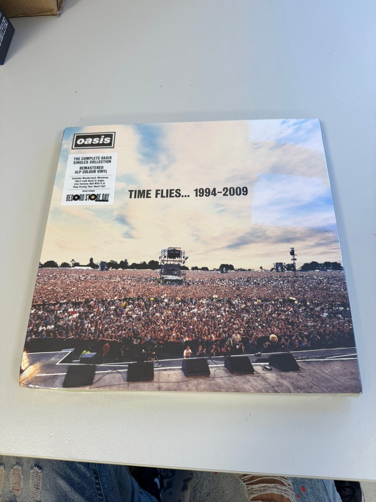 Oasis Time Flies 1994-2009 RSD 2025 4LP Vinyl SEALED boxset, Speciale editie, Ophalen of Verzenden, Nieuw in verpakking, 12 inch