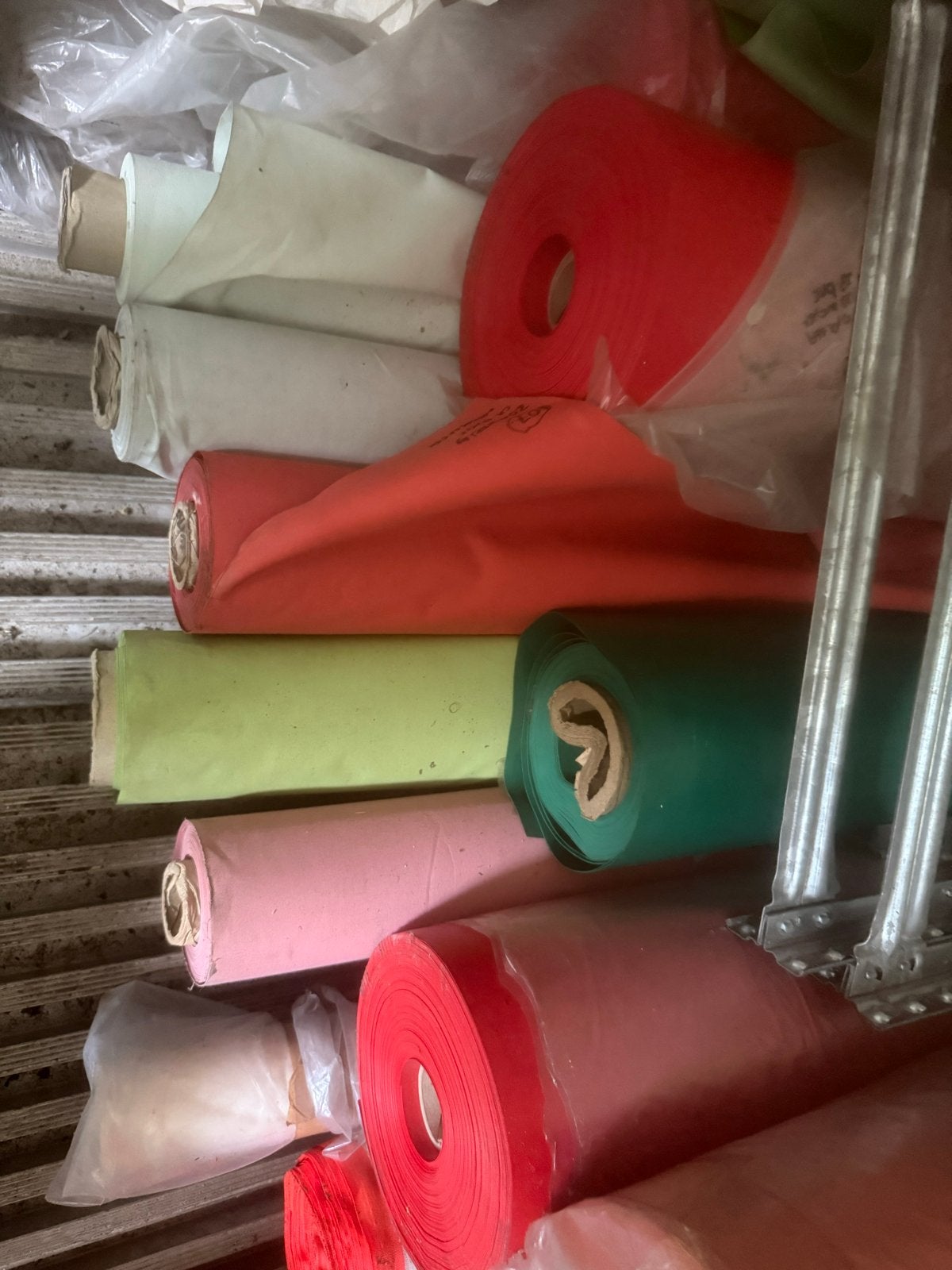 Skay kunstleder en polyester textiel op rol of hele partij, Meerkleurig, 120 cm of meer, Leer of Kunstleer, Ophalen of Verzenden