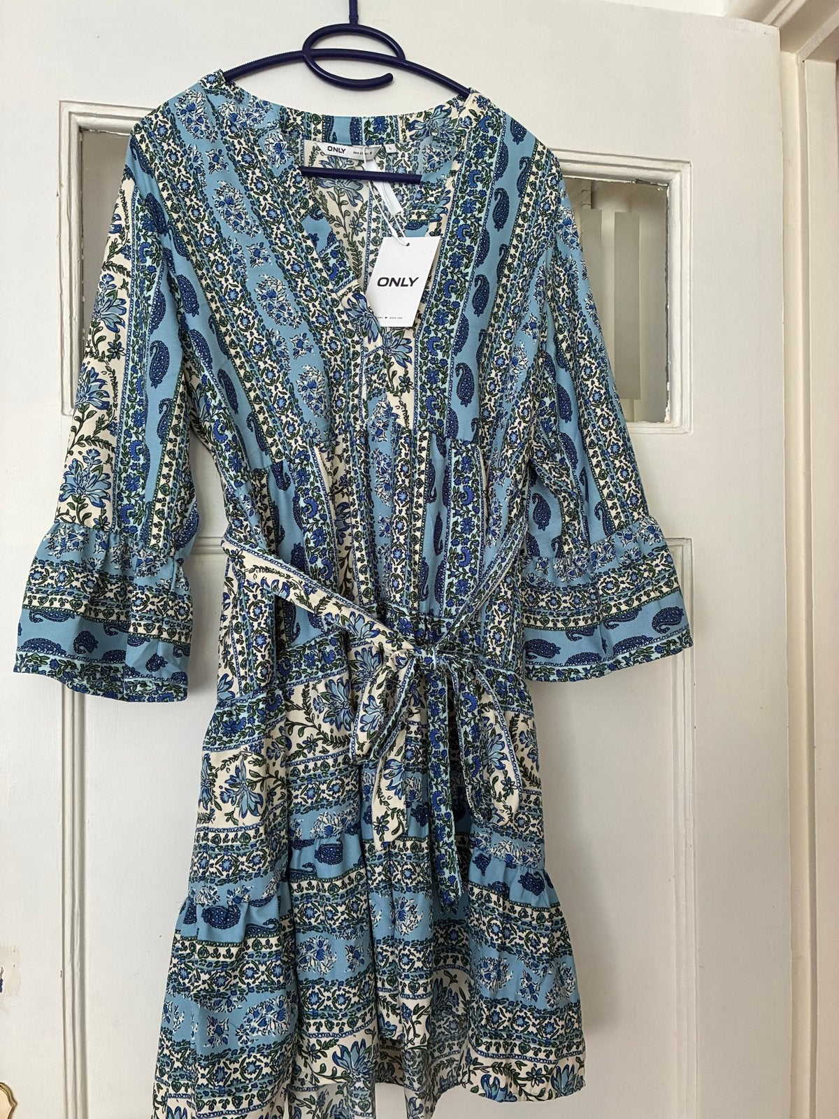 Only jurk met print en ceintuur, maat L, Blauw, Maat 42/44 (L), Nieuw, Ophalen of Verzenden
