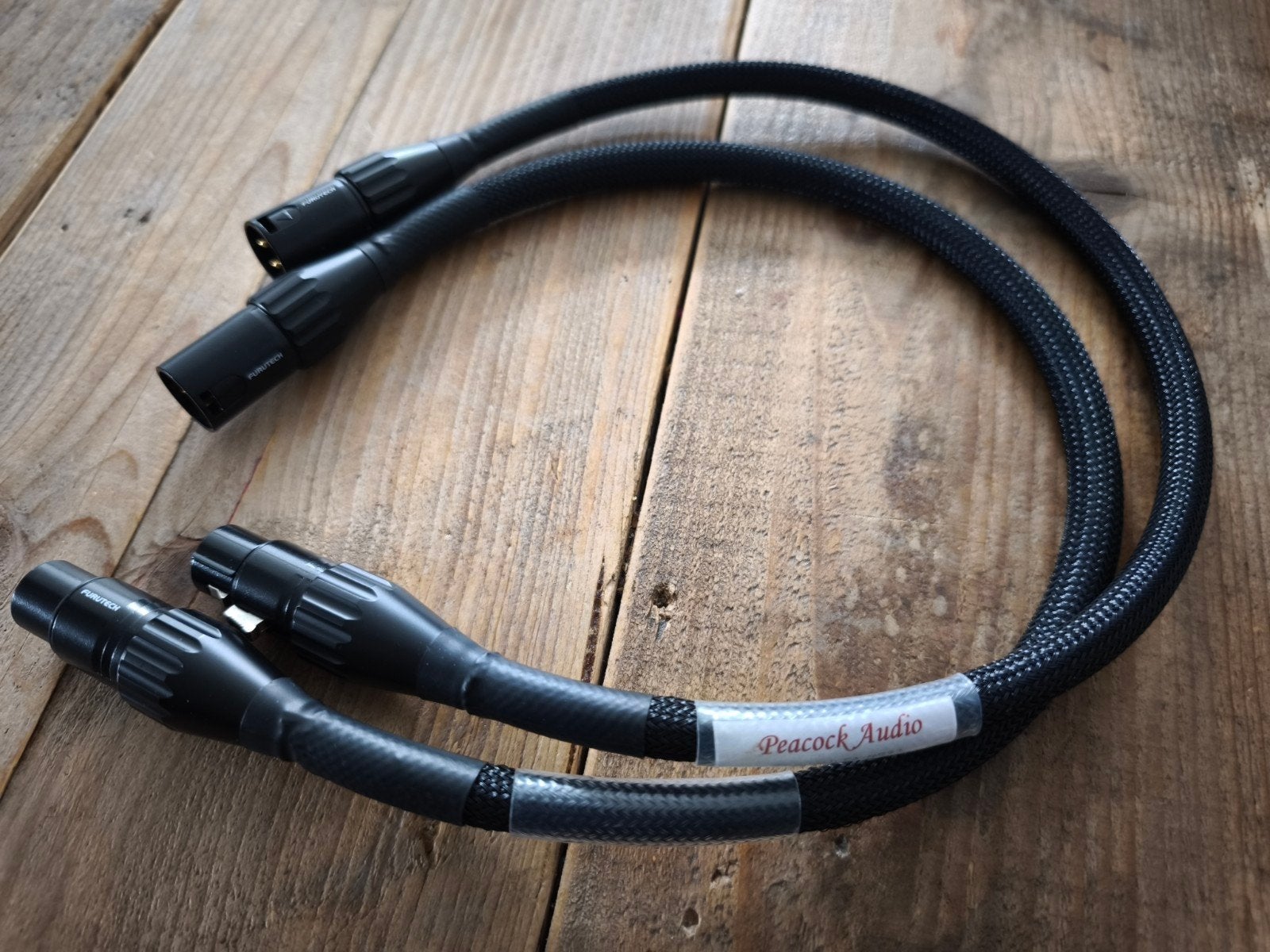 Peacock Audio Furutech FA-aS22 High Perf. Gold XLR interlink, Ophalen of Verzenden, Zo goed als nieuw, Minder dan 2 meter, Interlink-kabel