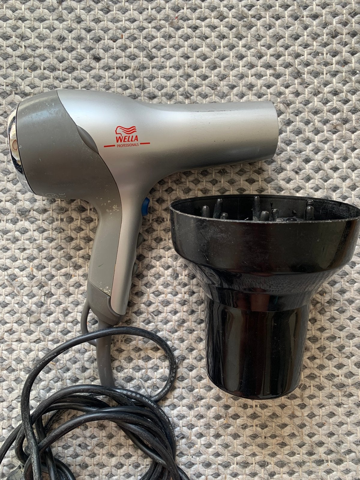 WELLA professionals föhn incl. Diffuser voor krullen, Ophalen of Verzenden, Gebruikt, Haarverzorging
