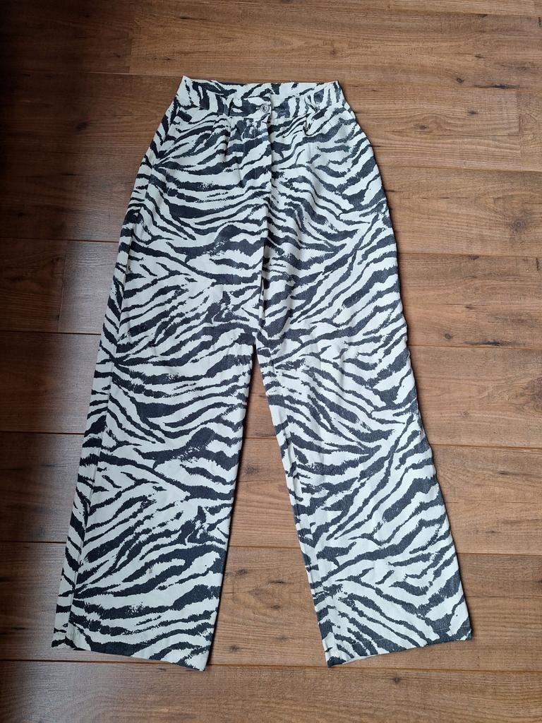 Trendy Zebra Print Broek met Glans - Maat S, Ophalen of Verzenden