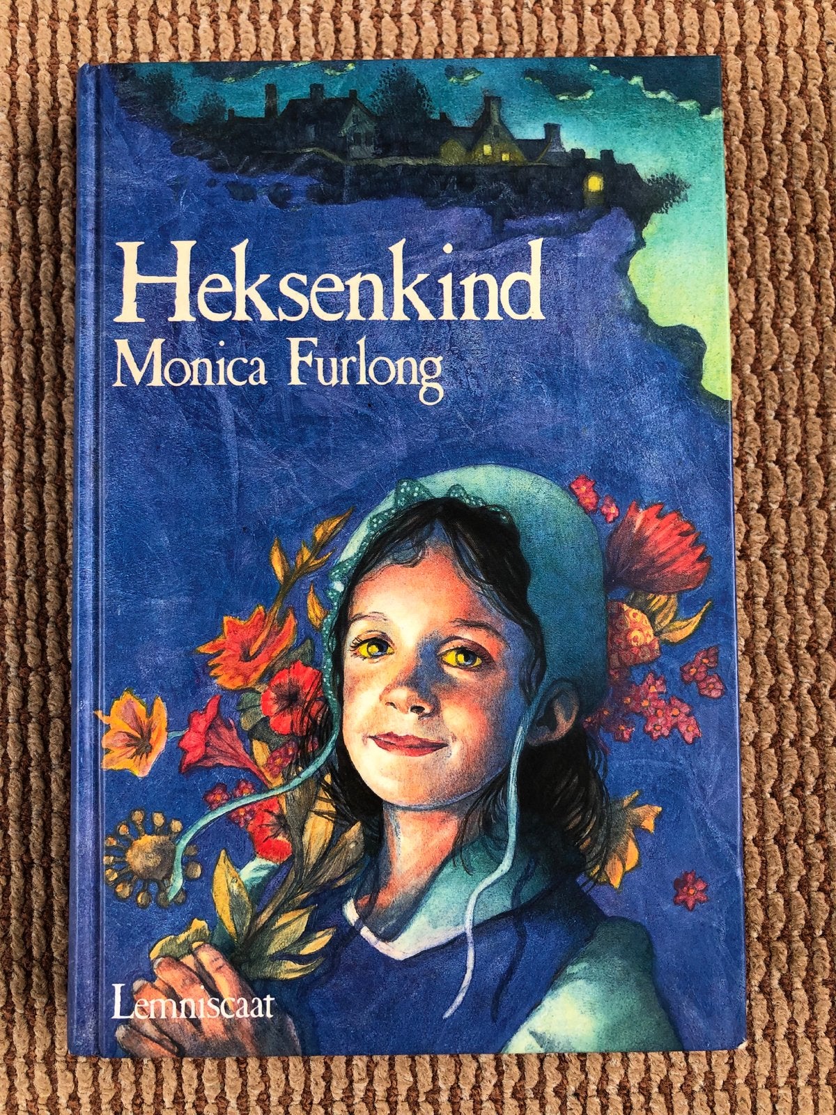 Heksenkind - Monica Furlong (Lemniscaat), Ophalen of Verzenden, Gelezen, Fictie