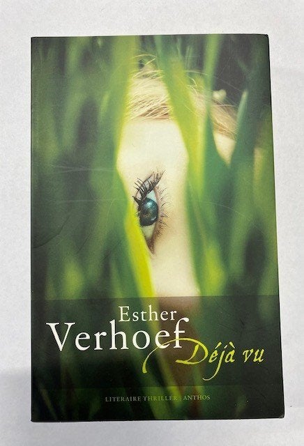 Boek - 700 - Deja vu - Esther Verhoef, Ophalen of Verzenden, Zo goed als nieuw, Overige