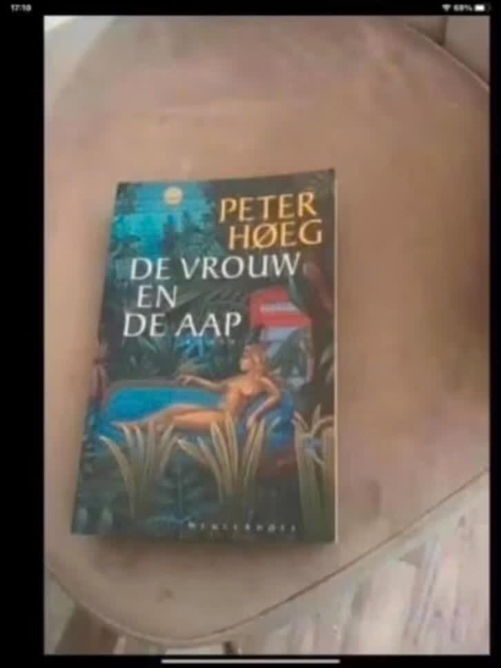 De vrouw en de aap, Boeken, Verzenden, Zo goed als nieuw