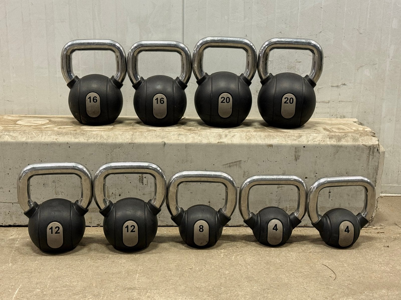 Kettlebell set - 4, 8, 12, 16, 20 kg, Ophalen, Gebruikt, Benen, Kettlebell