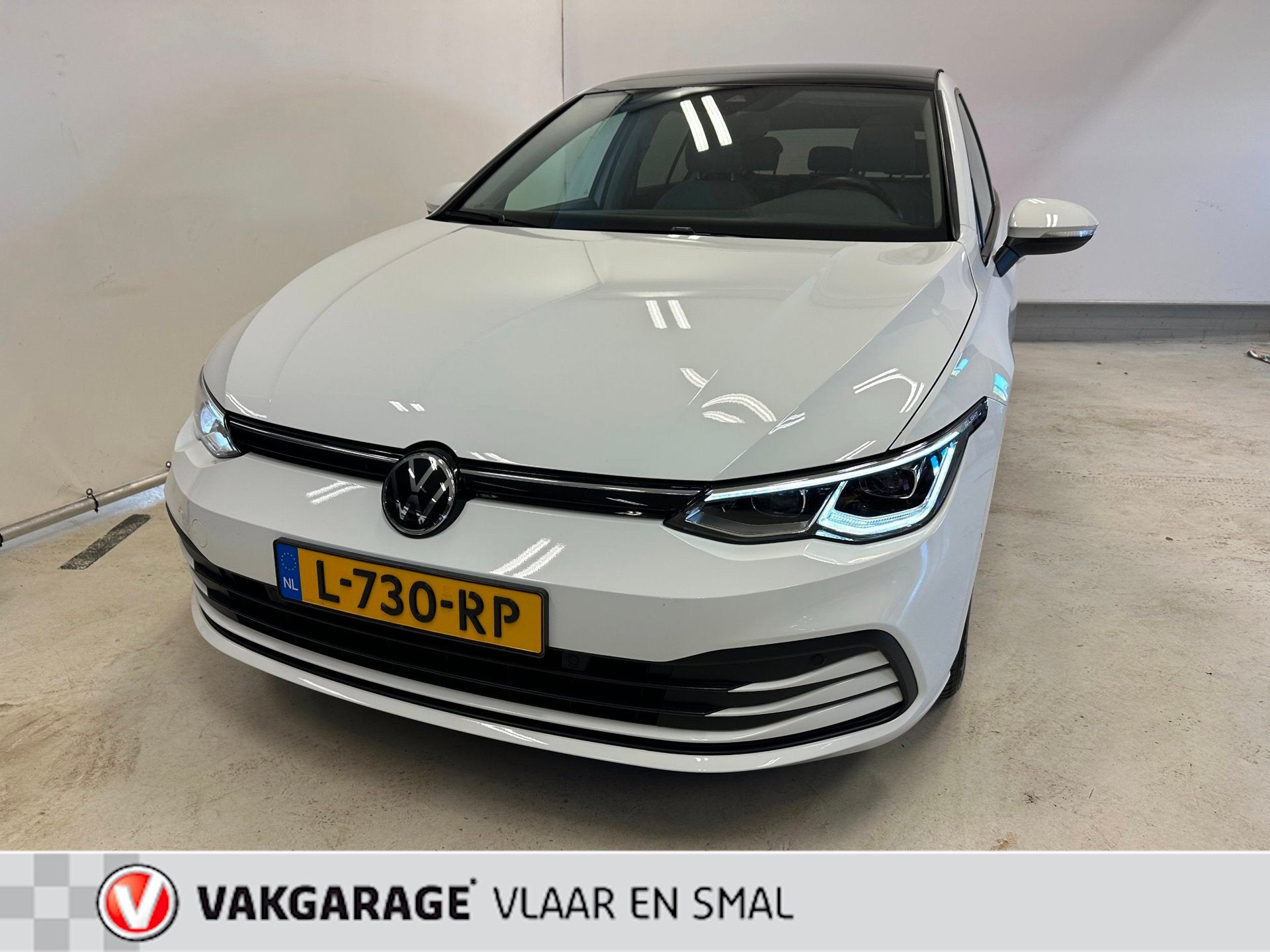 Volkswagen Golf 1.5 eTSI Style Zuinig-Panodak-Carplay-3d Coc, Auto's, Dealer onderhouden, 4 cilinders, 150 pk, Wit